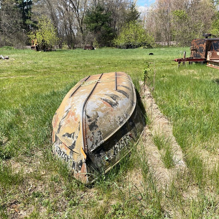 #2829 • Alumacraft Boat (OR)