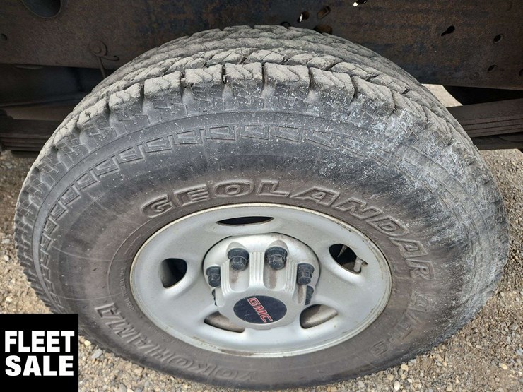 2009-gmc-sierra-2500hd-image-11