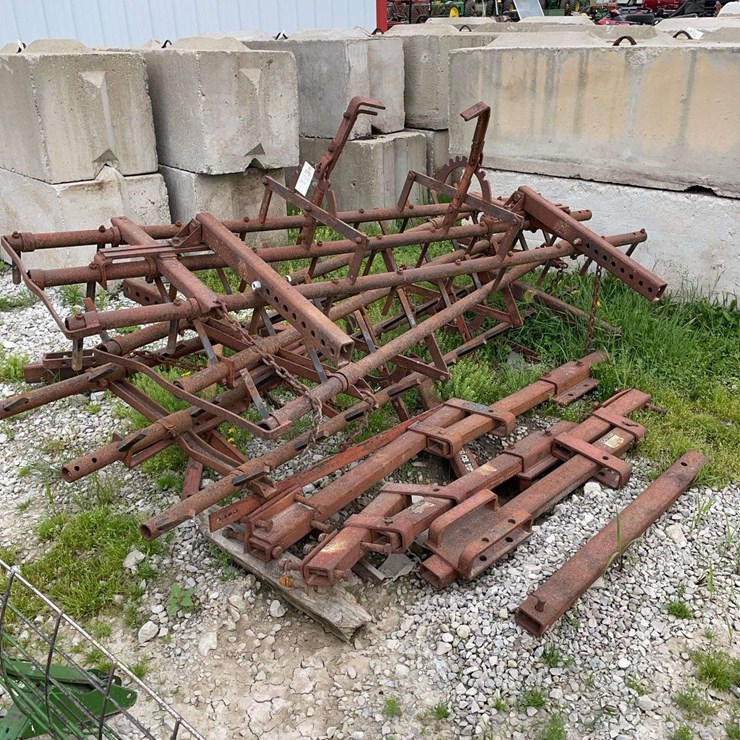 24ft harrow off Case 496 disk