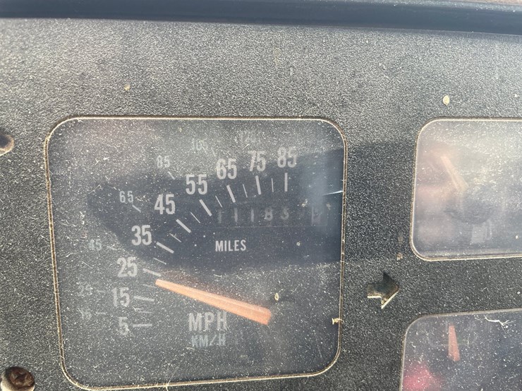 #2881-•-1990-international-sealcoating-truck-(has-wi-title)-(or)-image-40