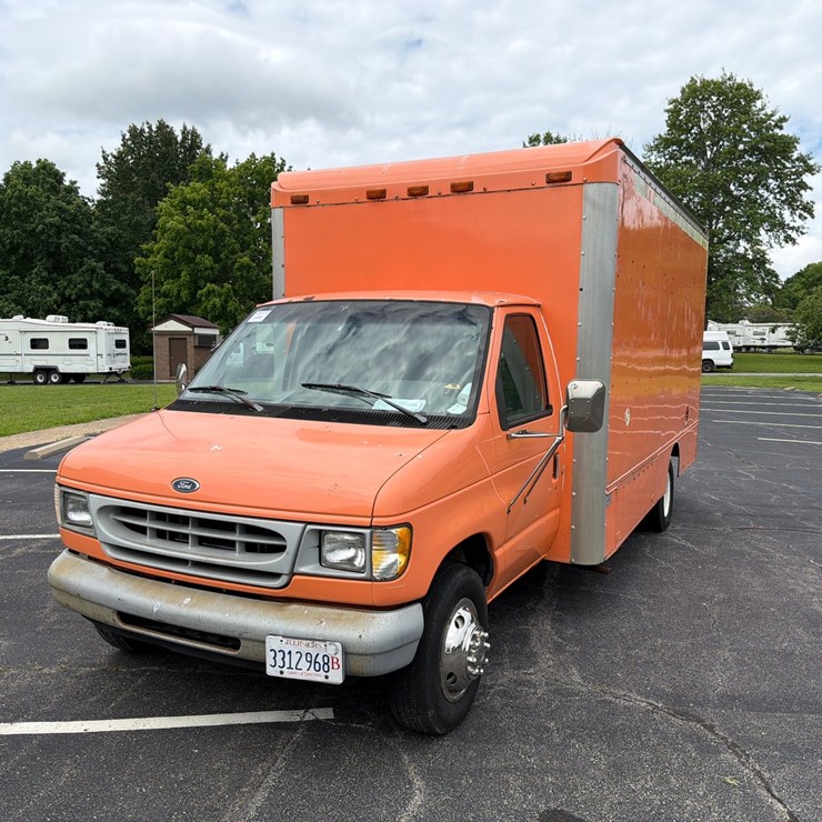 #24061 • 1998 Ford Econoline Box Truck