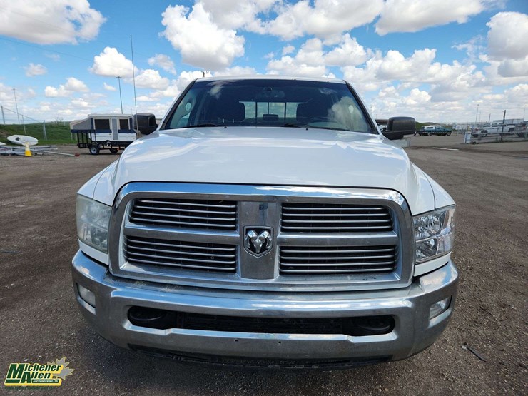 2012-dodge-2500-image-9