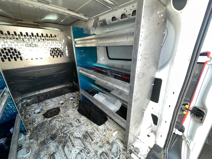 #1412-•-2017-ram-promaster-cargo-van-(has-mn-title)-image-20