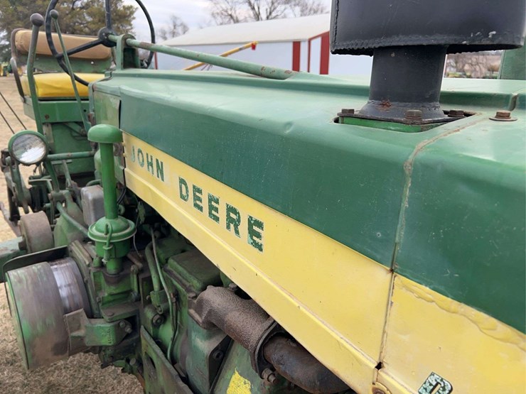 john-deere-720-image-12
