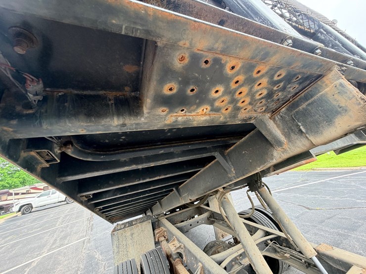 2004-ford-f650-image-83