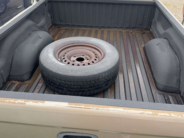 2005-dodge-dakota-slt-image-8