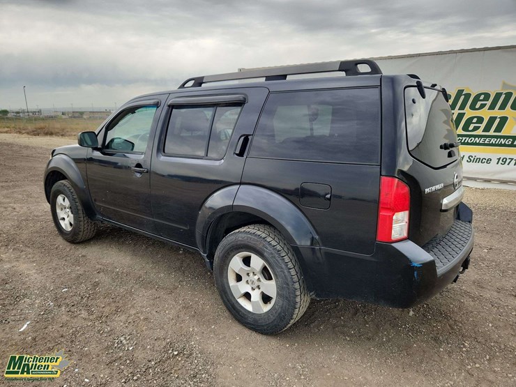 2008-nissan-pathfinder-image-3