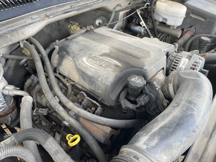 2005-chevrolet-3500-image-45