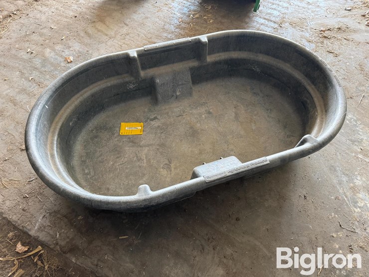 rubbermaid-livestock-tub-image-1