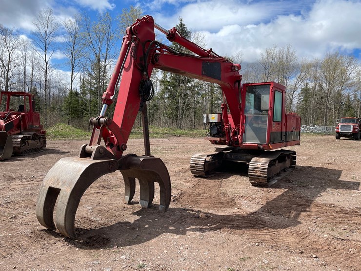 1982-caterpillar-215-image-1