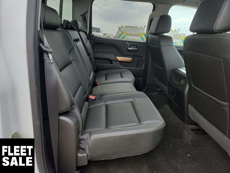 2018-chevrolet-silverado-3500hd-image-25
