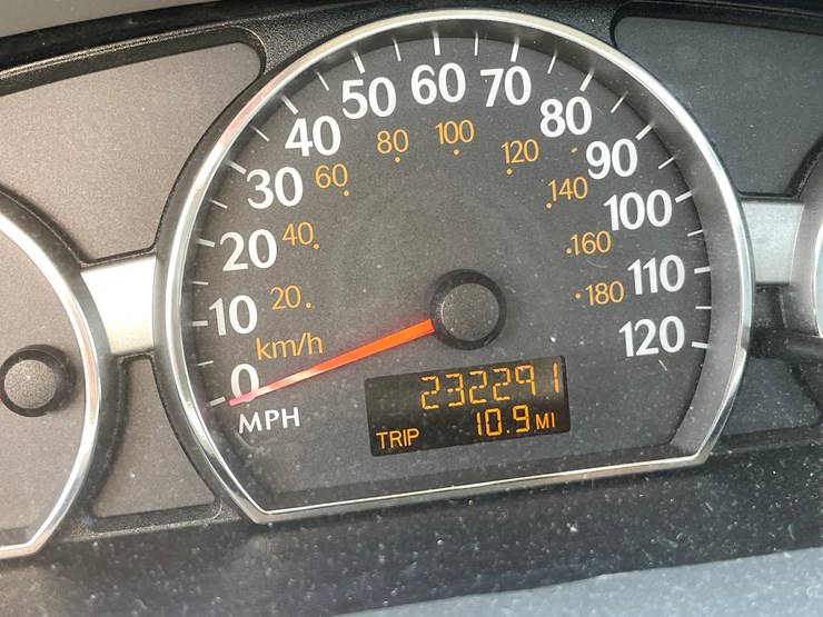 #1405-•-2006-saturn-ion-(has-mn-title)-image-23