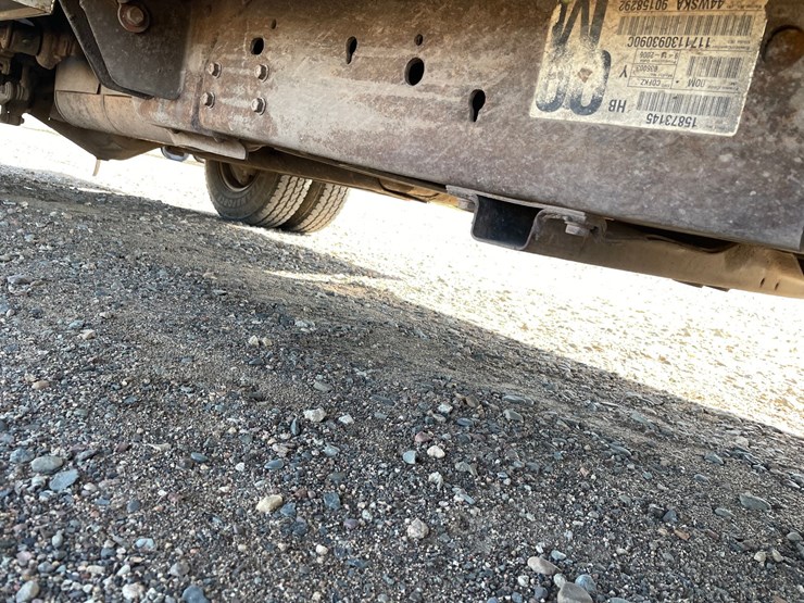 2007-chevrolet-3500-image-19
