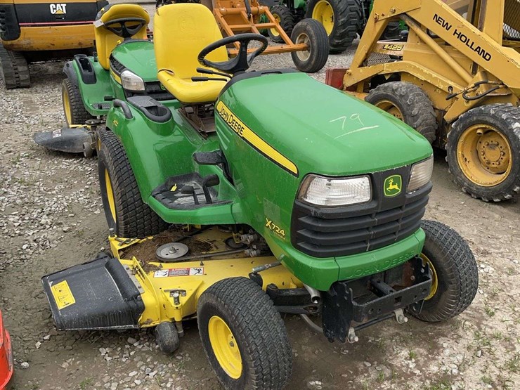 john-deere-x724-image-1