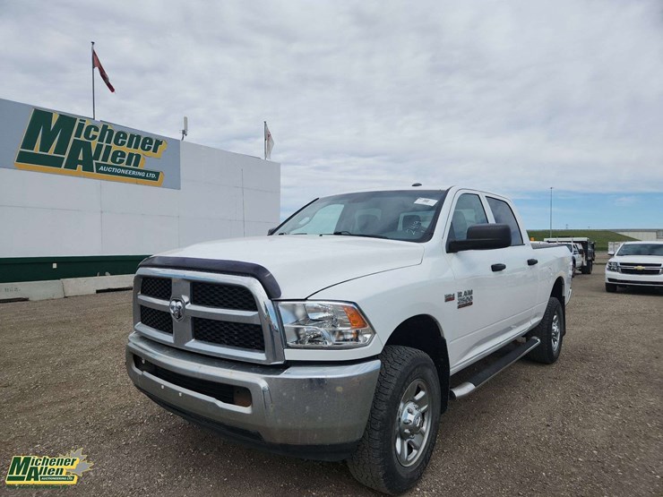 2017-dodge-2500-image-1