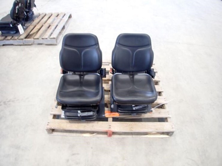 qty-of-(2)-cobo-tractor-seats-image-1