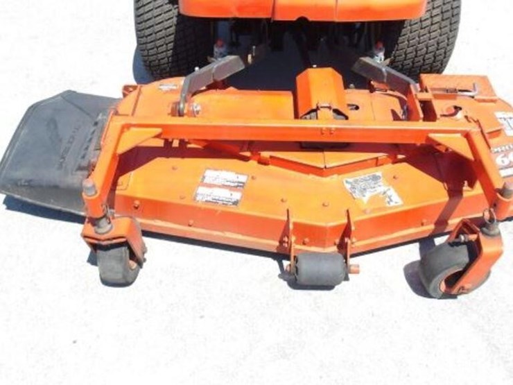 2006-kubota-f3680-image-26