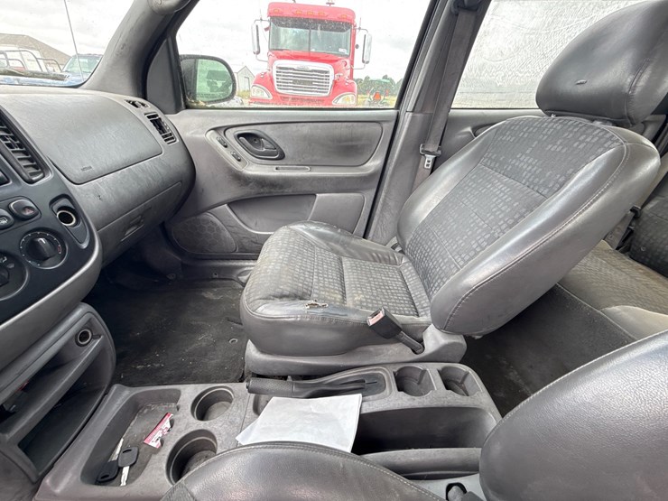 2001-ford-escape-image-29