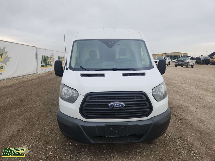 2016-ford-transit-image-8