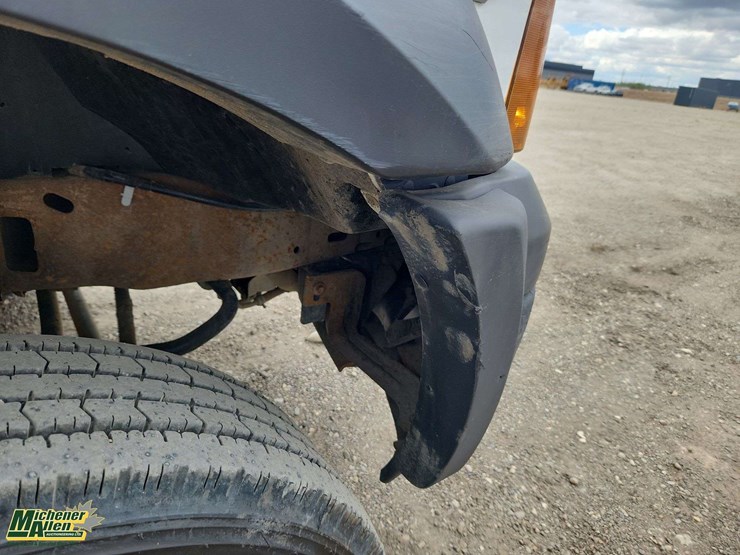 2006-ford-f450-xl-image-31