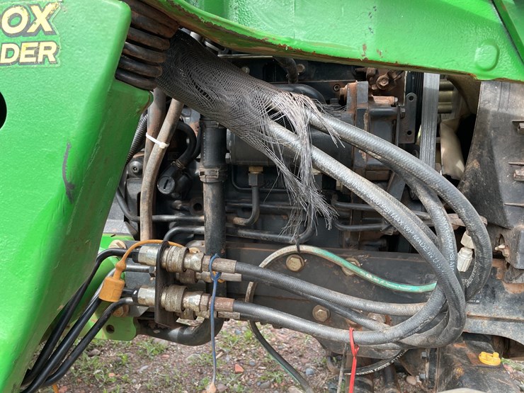 2005-john-deere-4120-image-36