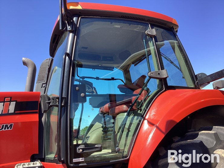 2011-case-ih-magnum-260-image-16