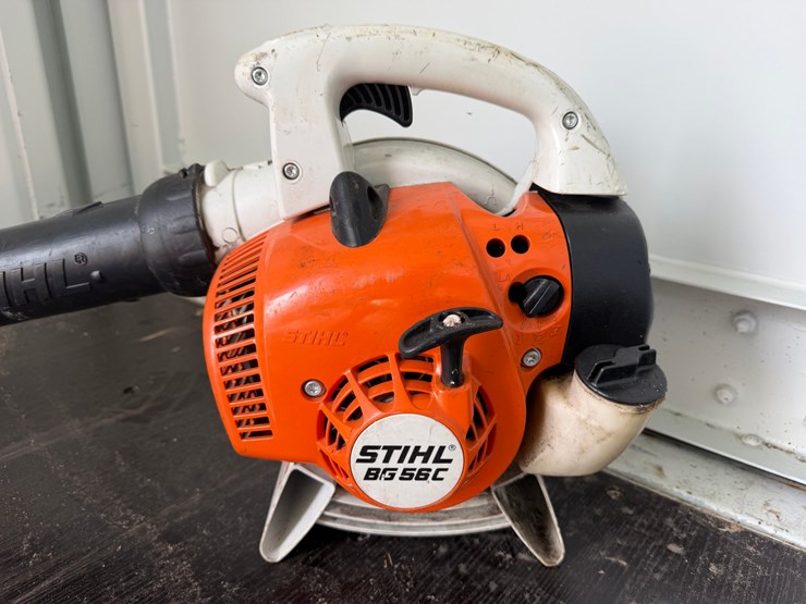 #6030-•-stihl-bg56c-handheld-leaf-blower-image-2