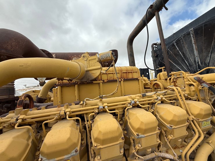 2011-caterpillar-3512-image-6