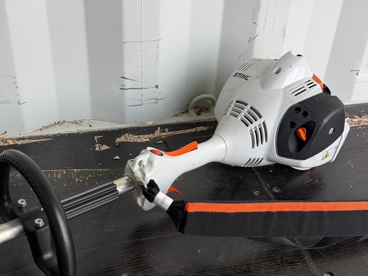 #6020-•-stihl-fs56rc-string-trimmer-image-2