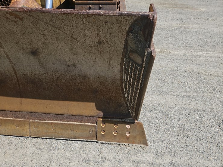 caterpillar-d5b-image-12