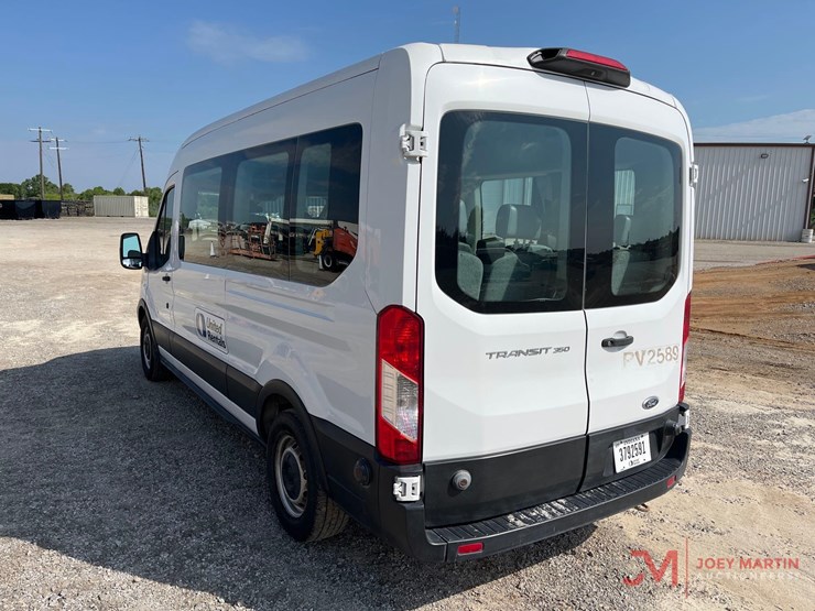 2019-ford-transit-image-3