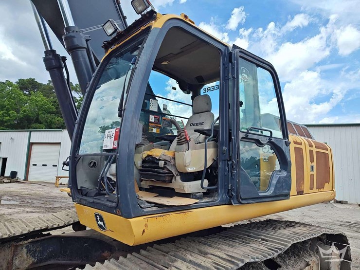 deere-350g-lc-image-39