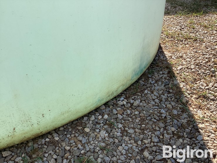 3,000-gal-storage-tank-image-17
