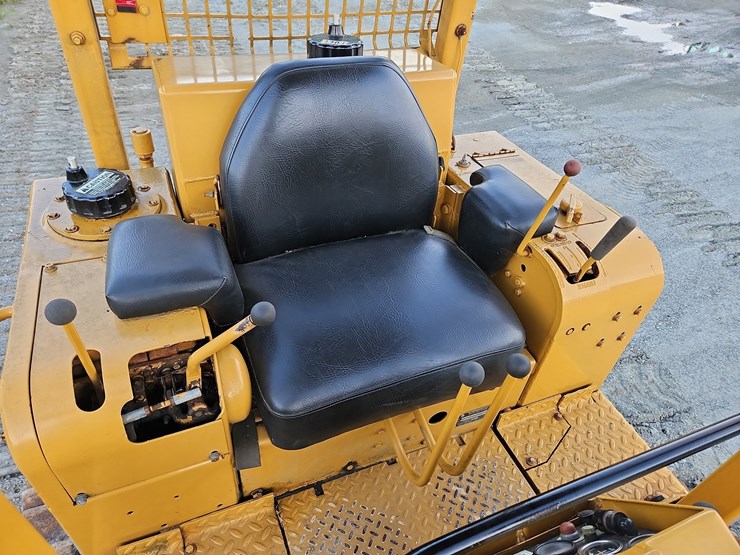 1985-dresser-td-8e-crawler-dozer-image-22