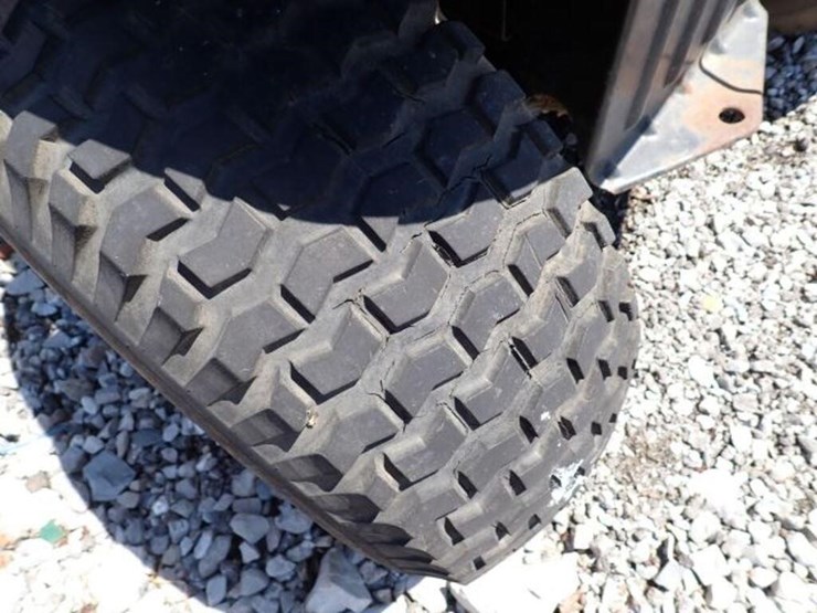 john-deere-la110-image-32