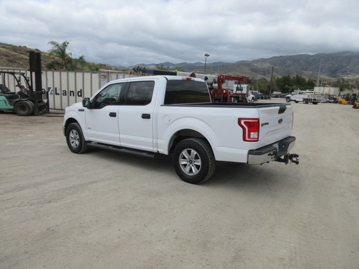2017-ford-f150-xlt-image-4