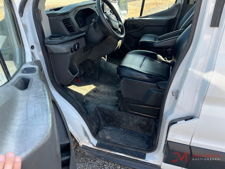 2020-ford-transit-image-19
