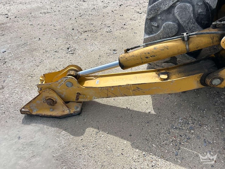 deere-410l-image-32