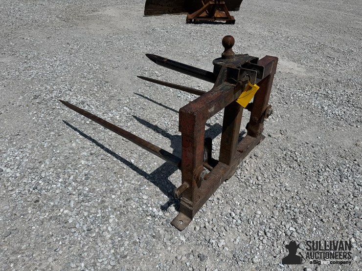 3-pt-bale-spear-image-3