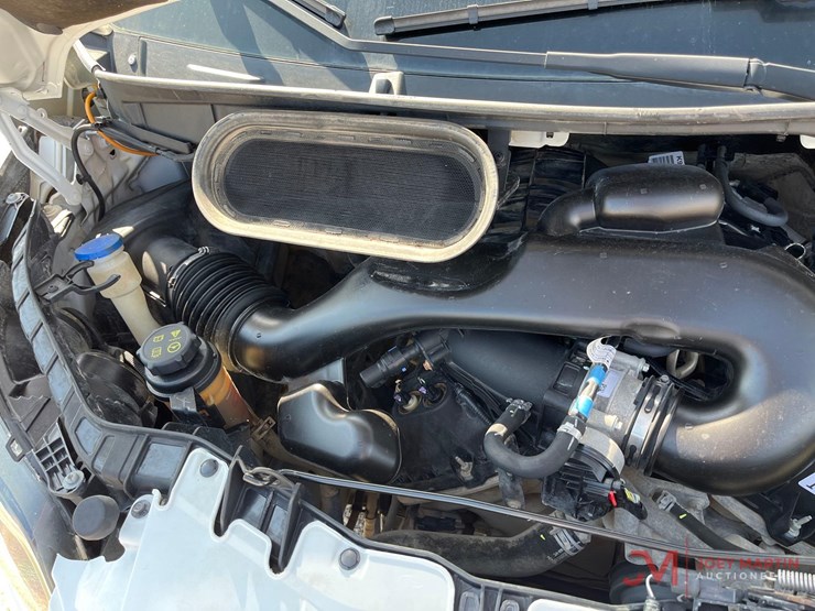 2019-ford-transit-image-14