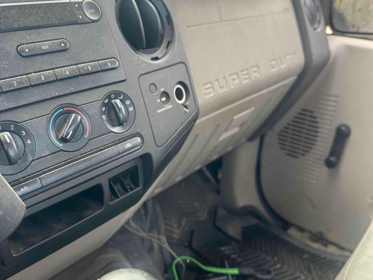 2008-ford-f250-xl-image-15