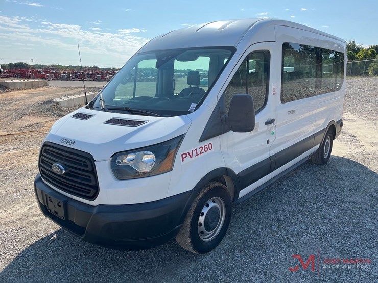 2019-ford-transit-image-4