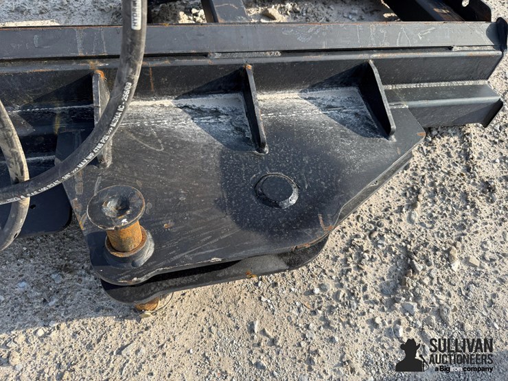 skidloader-attach-tire-grabber-image-7