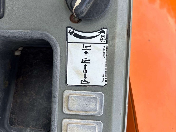 2019-doosan-dx35-mini-excavator-image-28