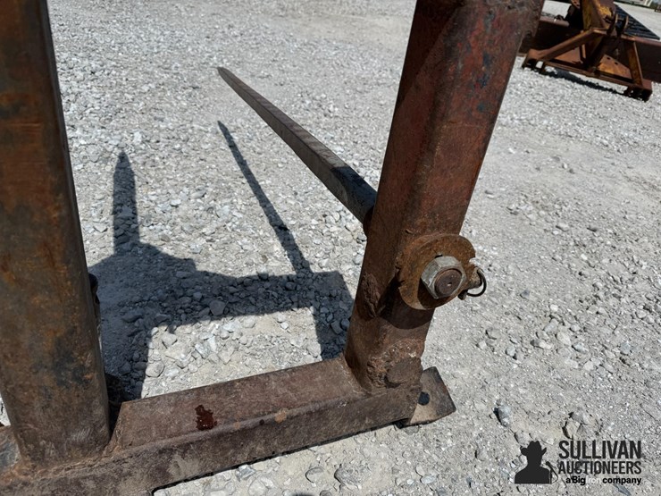 3-pt-bale-spear-image-13
