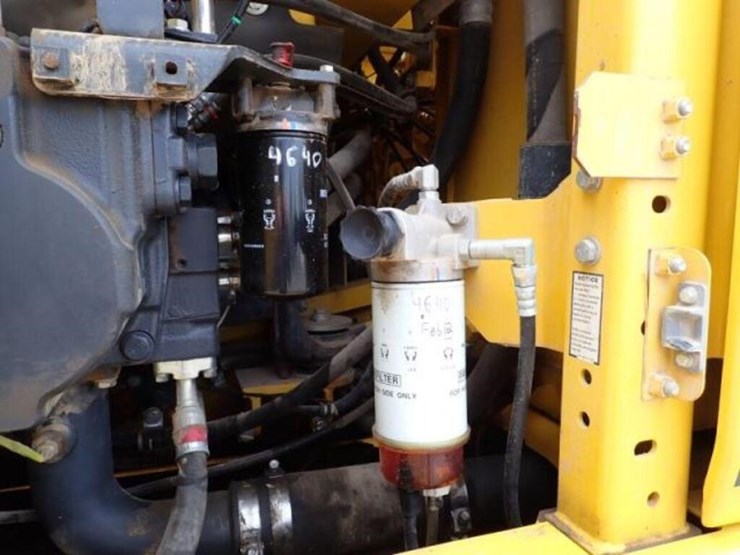 2022-komatsu-pc210-lc-11-image-62