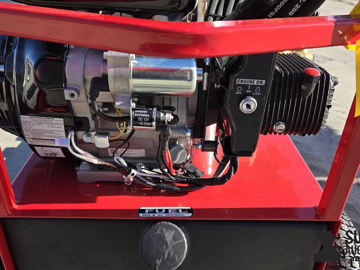 2026-magnum-4000-series-hot-water-pressure-washer-image-10