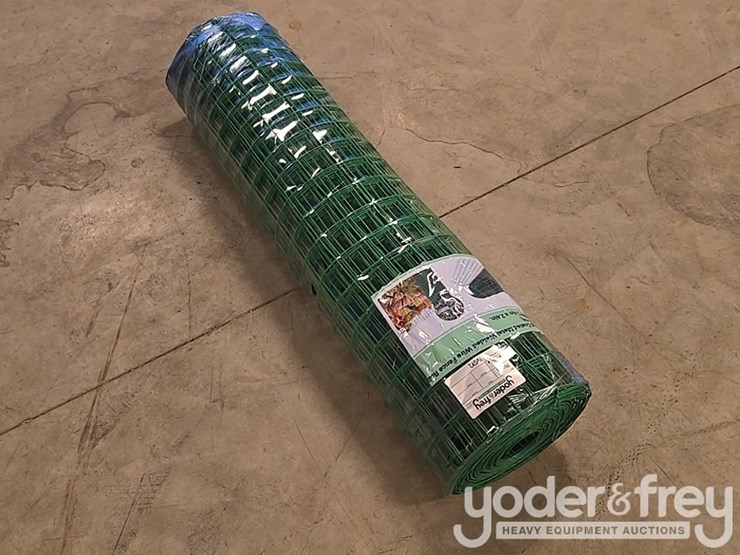 unused-green-vinyl-coated-lawn-fence,-98'-x-4',-(2-of),-2"-x-4"-grid-fence-image-3