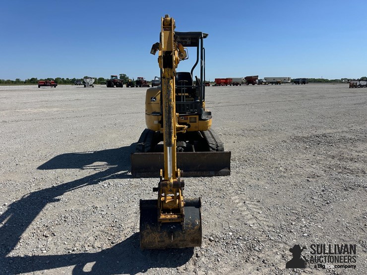 2005-deere-35c-image-2