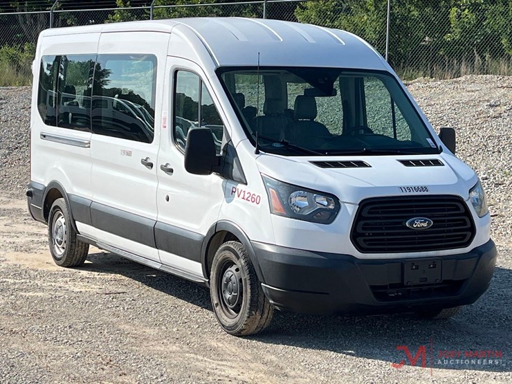 2019-ford-transit-image-1